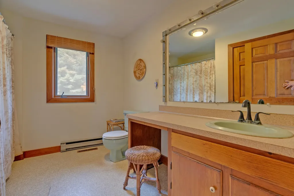 95 Blake Road Standish ME 04084