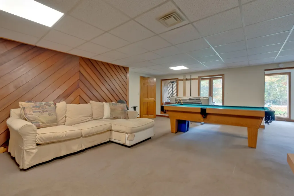 95 Blake Road Standish ME 04084