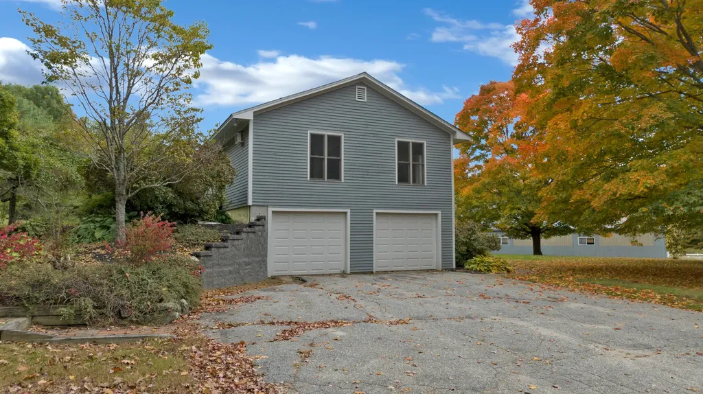 95 Blake Road Standish ME 04084
