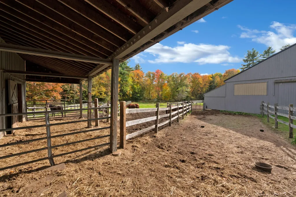 95 Blake Road Standish ME 04084