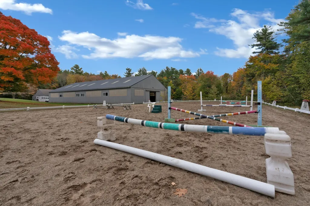 95 Blake Road Standish ME 04084