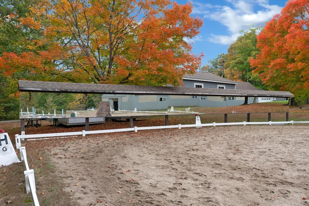 95 Blake Road Standish ME 04084
