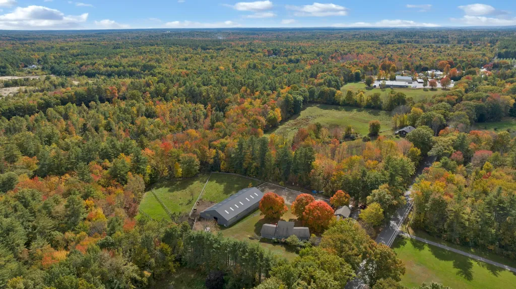 95 Blake Road Standish ME 04084