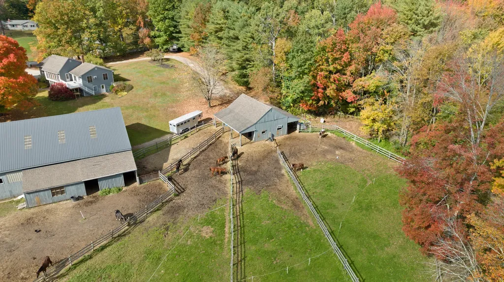 95 Blake Road Standish ME 04084