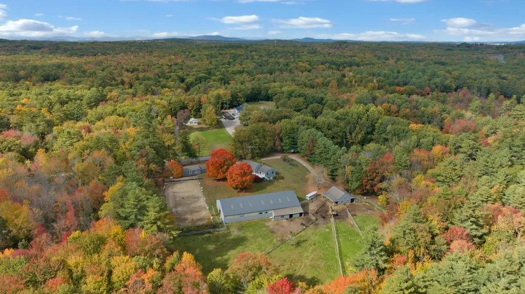 95 Blake Road Standish ME 04084