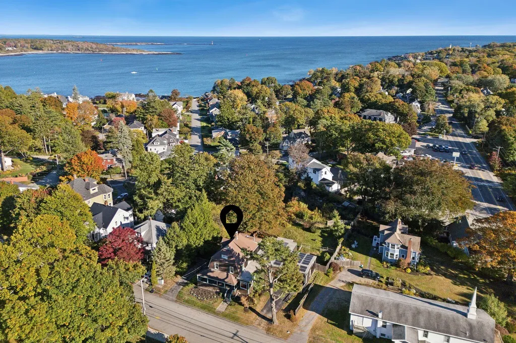 28 Woodbury Street South Portland ME 04106