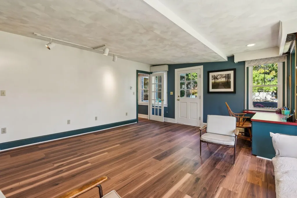 28 Woodbury Street South Portland ME 04106