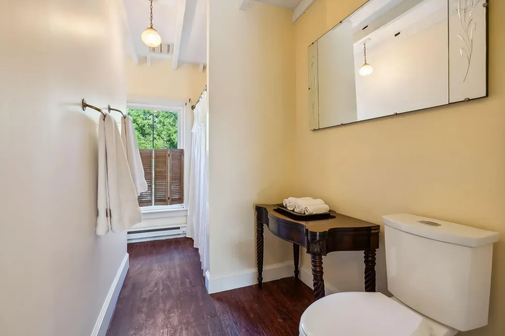28 Woodbury Street South Portland ME 04106