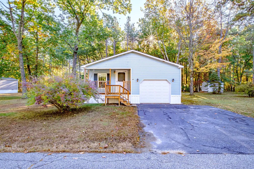 69 Golden Era Circle Alfred ME 04002