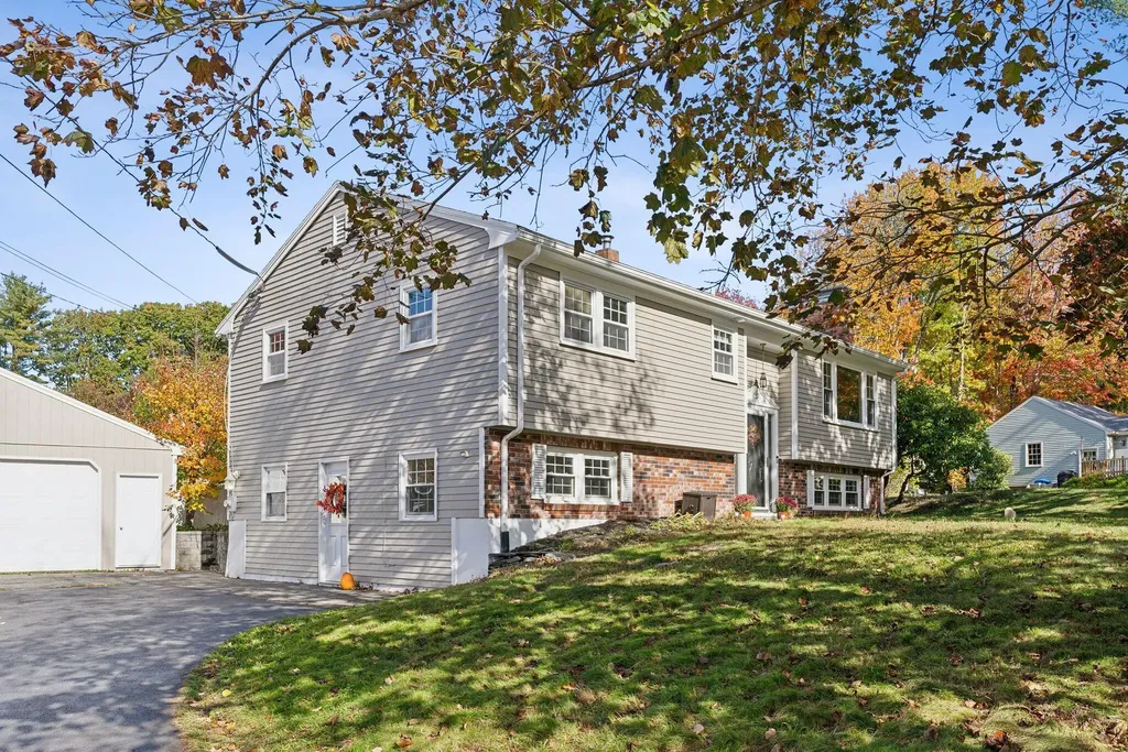 3 Plymouth Drive Scarborough ME 04074