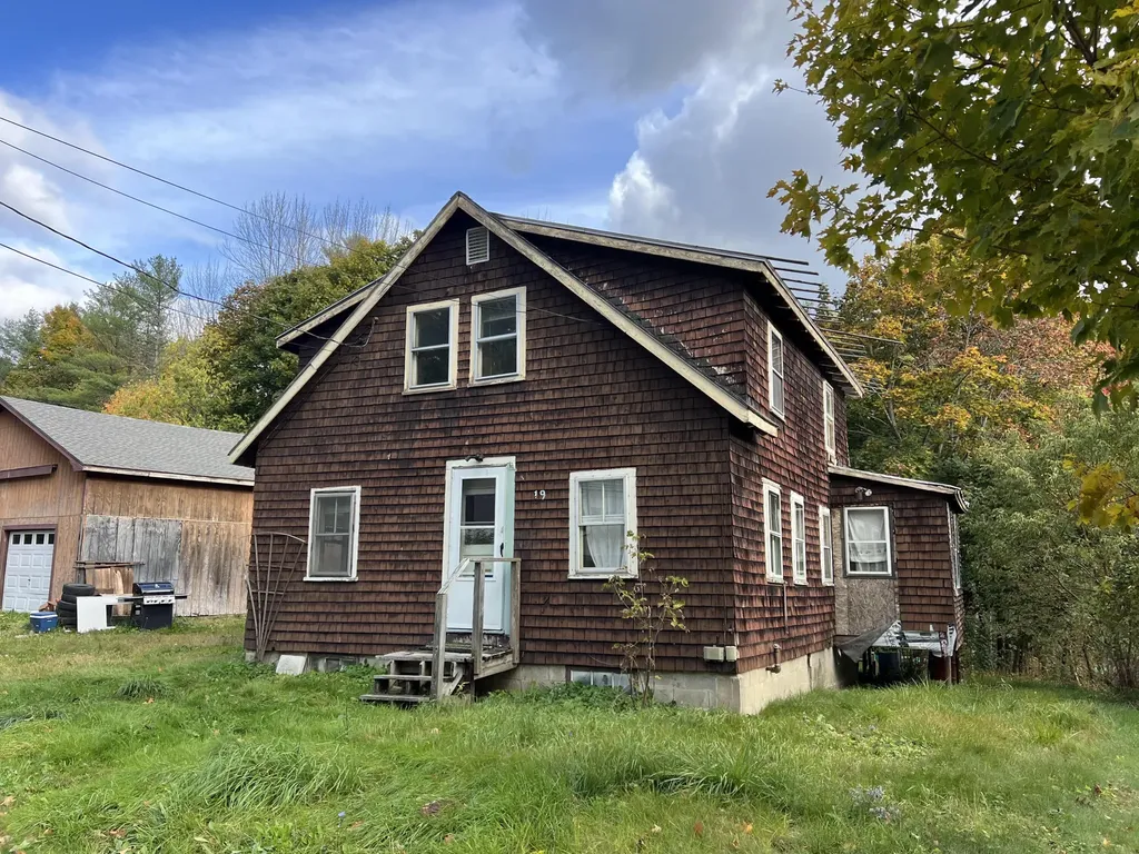 19 Haskell Street Augusta ME 04330