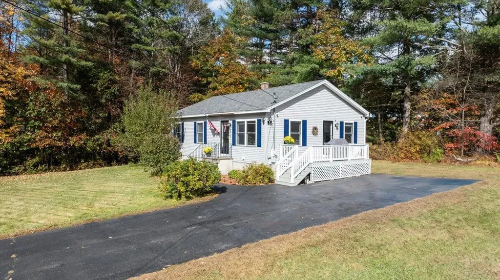 17 Beech Street Lisbon ME 04250