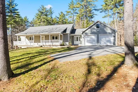 148 Dow Road Standish ME 04084