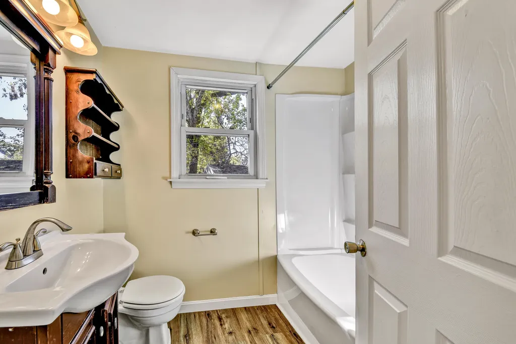 17 Montcalm Street Fairfield ME 04937