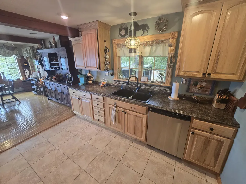 402 Stanhope Mill Road Lincoln ME 04457
