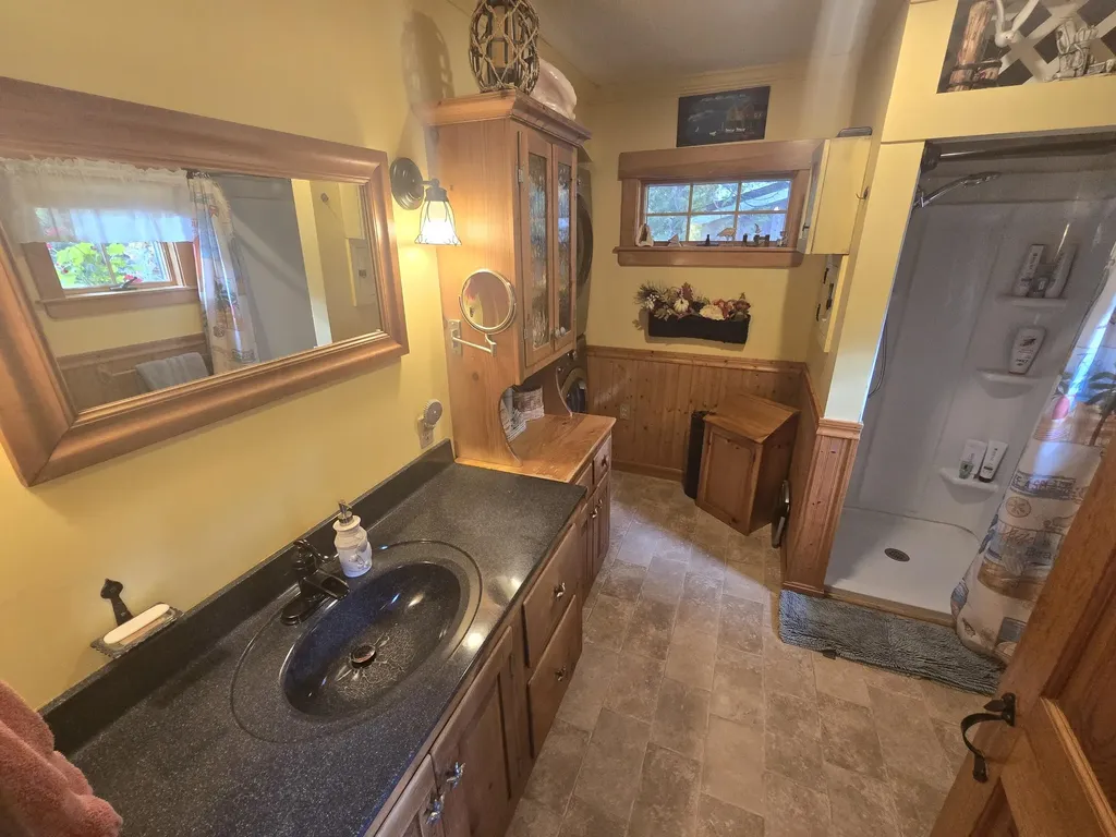 402 Stanhope Mill Road Lincoln ME 04457