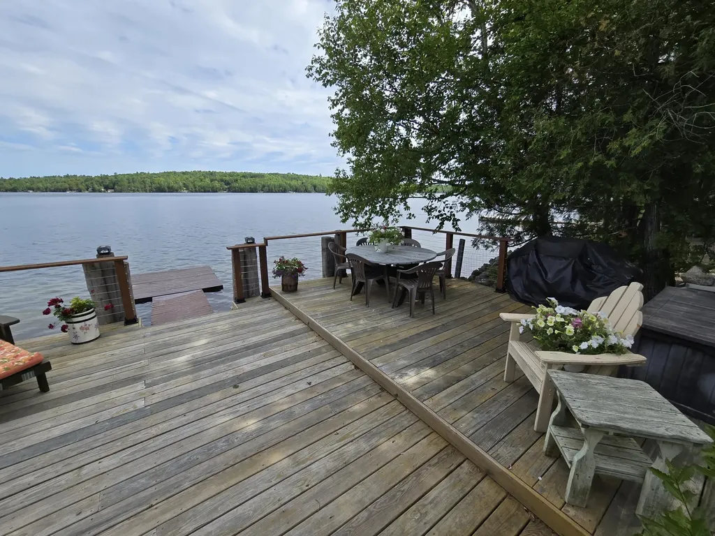 402 Stanhope Mill Road Lincoln ME 04457