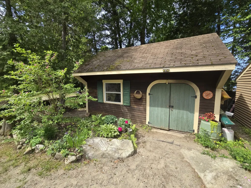 402 Stanhope Mill Road Lincoln ME 04457
