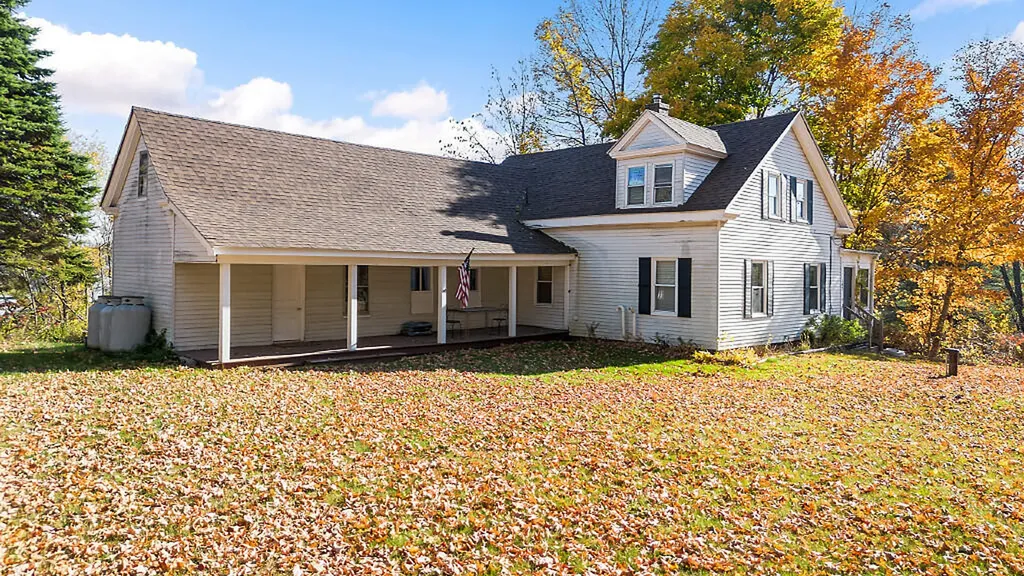 107 Ferry Road Chelsea ME 04330