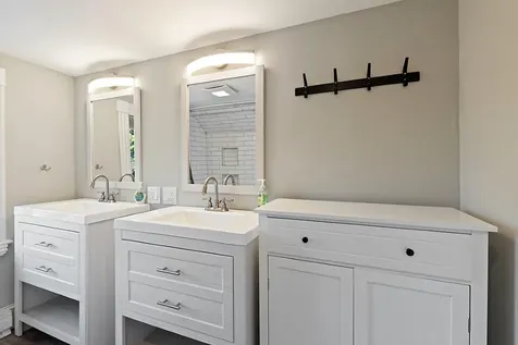 107 Ferry Road Chelsea ME 04330