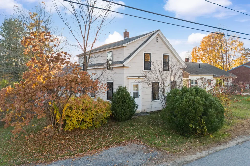 29 Knox Lane Berwick ME 03901