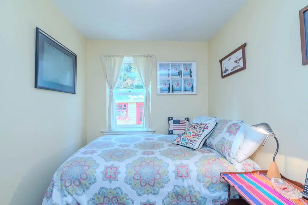 903 Mere Point Road Brunswick ME 04011