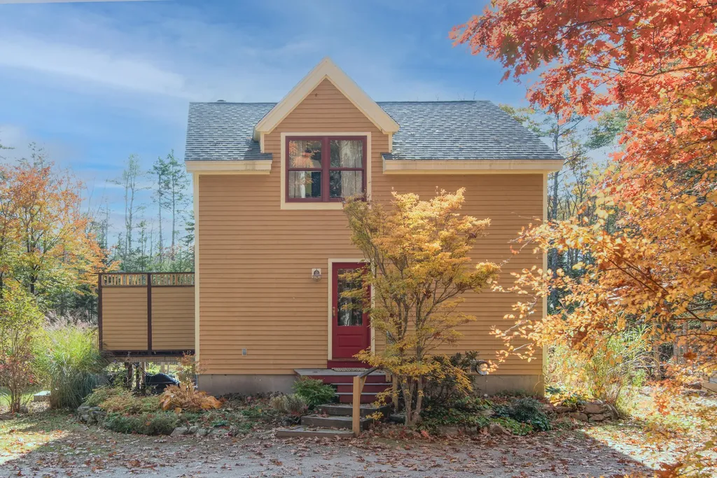903 Mere Point Road Brunswick ME 04011