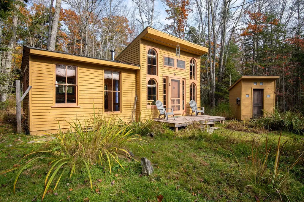903 Mere Point Road Brunswick ME 04011