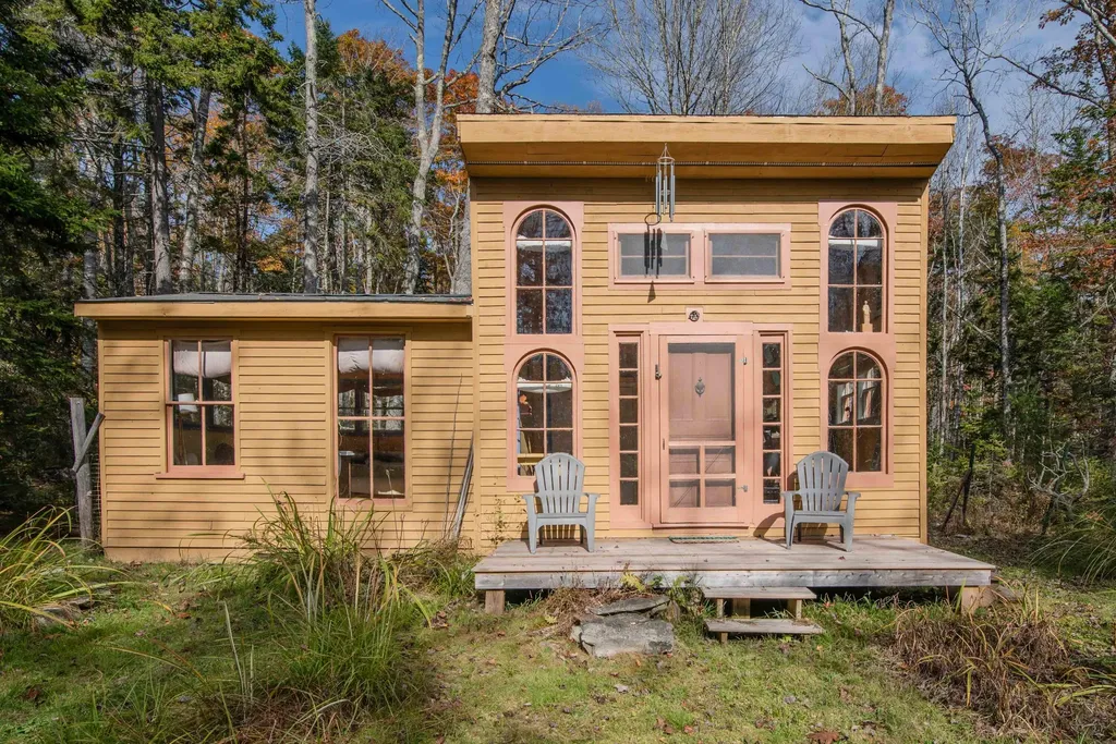 903 Mere Point Road Brunswick ME 04011