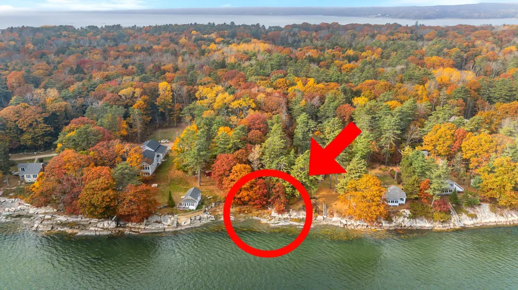 903 Mere Point Road Brunswick ME 04011