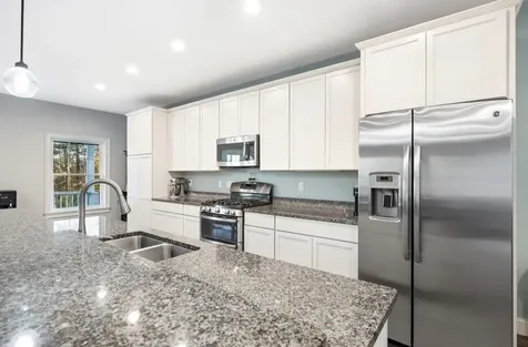83 Hoyt Drive Monmouth ME 04259