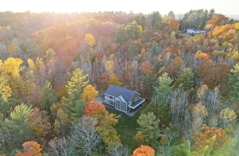 83 Hoyt Drive Monmouth ME 04259