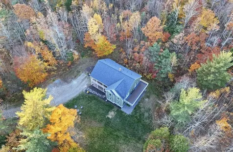 83 Hoyt Drive Monmouth ME 04259