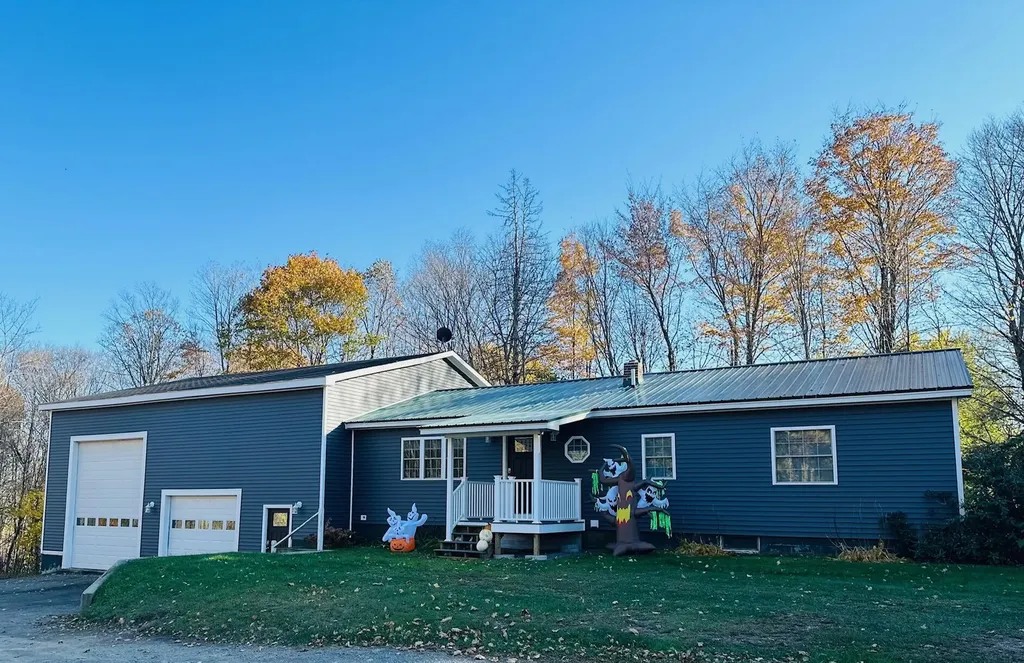 27 Valley Street Patten ME 04765