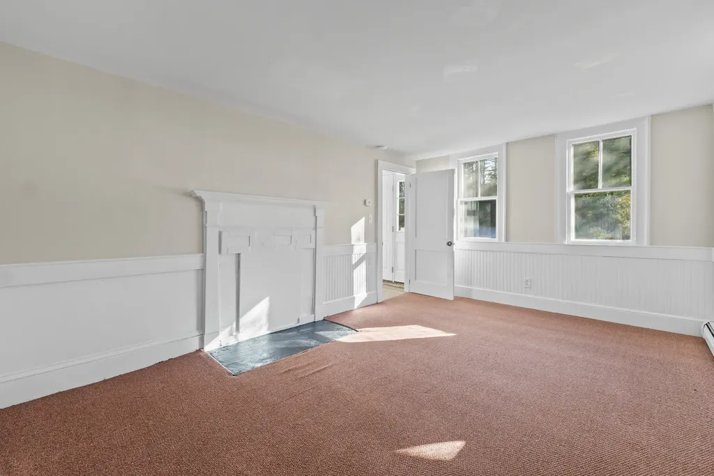 1090 Main Street Bowdoin ME 04287