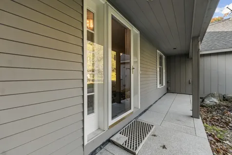 203 Youngs Point Road Wiscasset ME 04578