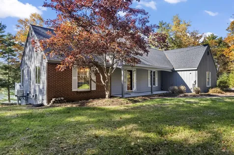 203 Youngs Point Road Wiscasset ME 04578