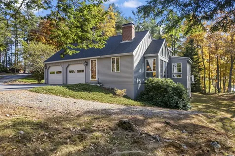 203 Youngs Point Road Wiscasset ME 04578
