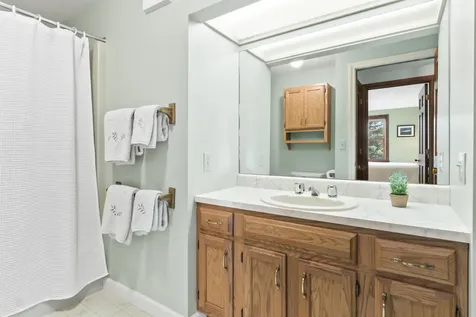 203 Youngs Point Road Wiscasset ME 04578