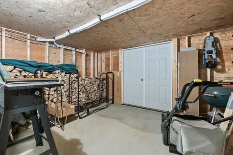 203 Youngs Point Road Wiscasset ME 04578