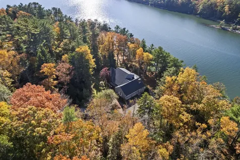 203 Youngs Point Road Wiscasset ME 04578