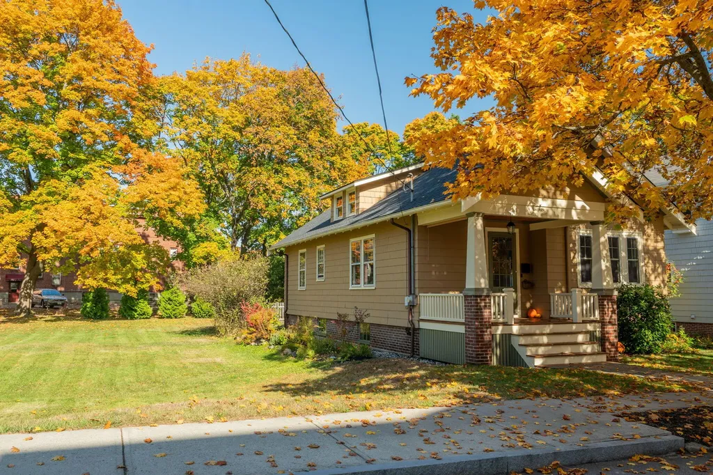 105 Revere Street Portland ME 04103