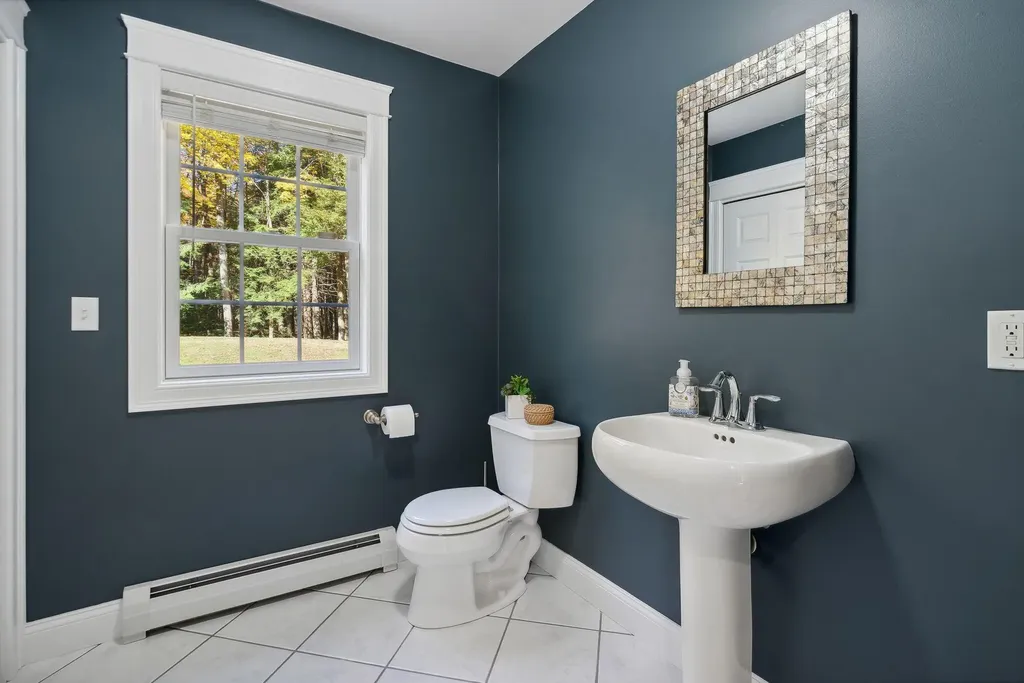 18 Saratoga Lane Scarborough ME 04074