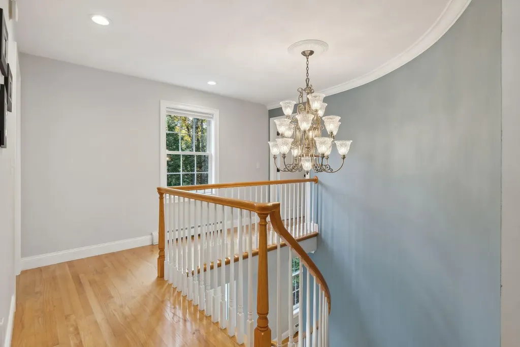 18 Saratoga Lane Scarborough ME 04074