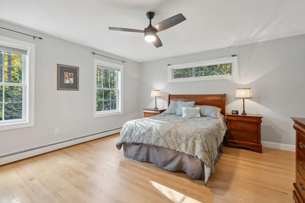 18 Saratoga Lane Scarborough ME 04074