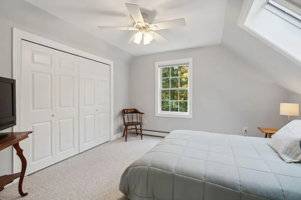 18 Saratoga Lane Scarborough ME 04074