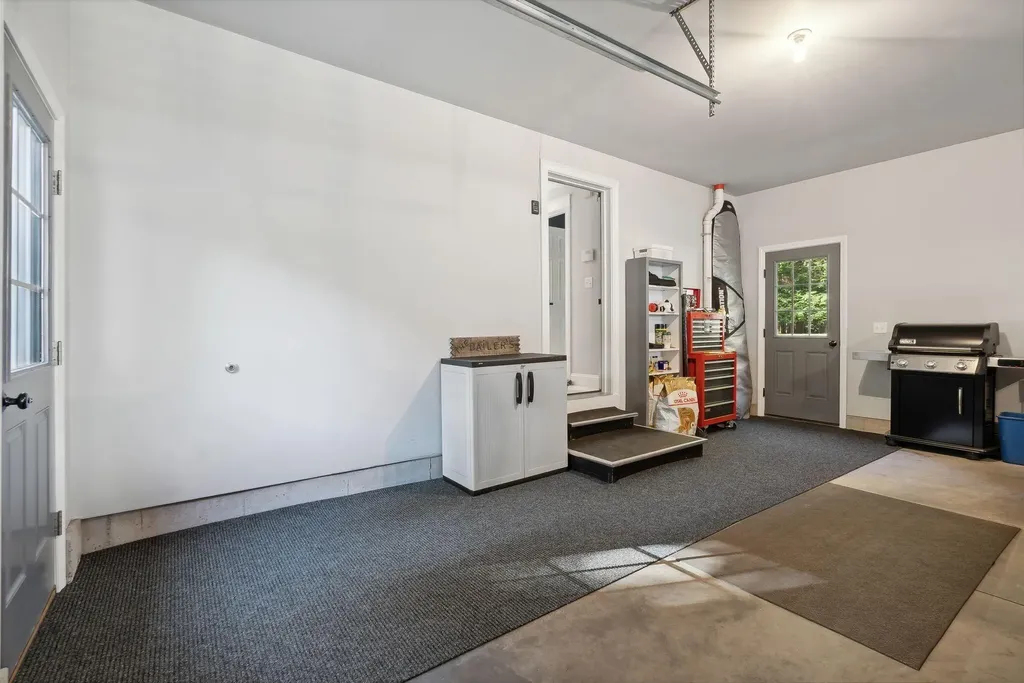 18 Saratoga Lane Scarborough ME 04074