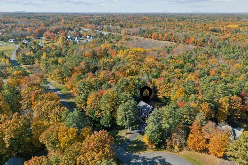 18 Saratoga Lane Scarborough ME 04074
