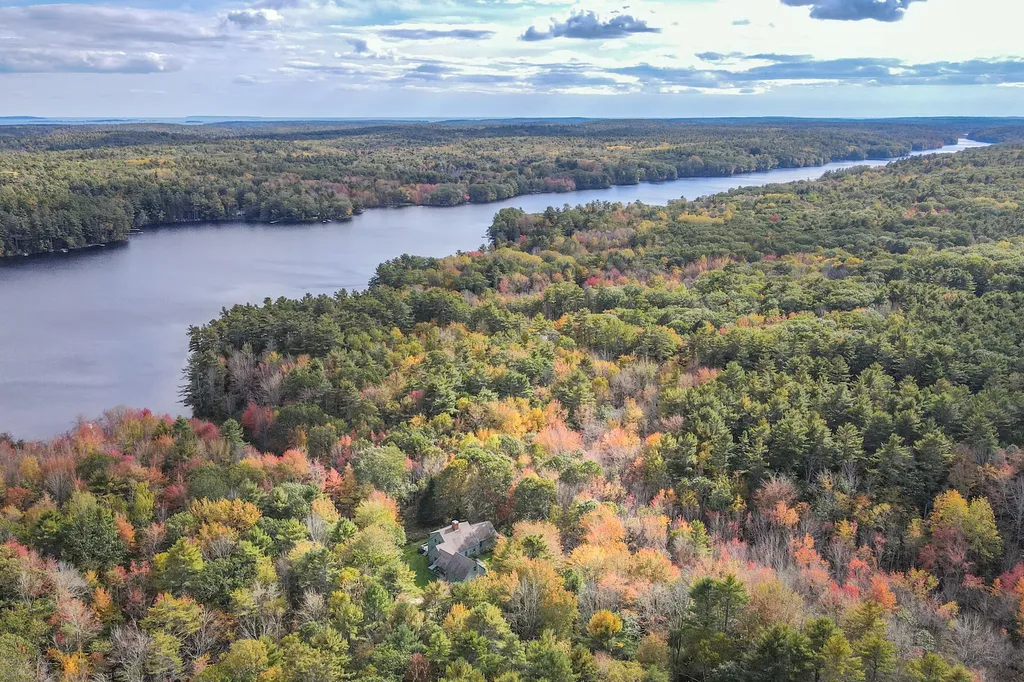 156 Lessner Road Damariscotta ME 04543