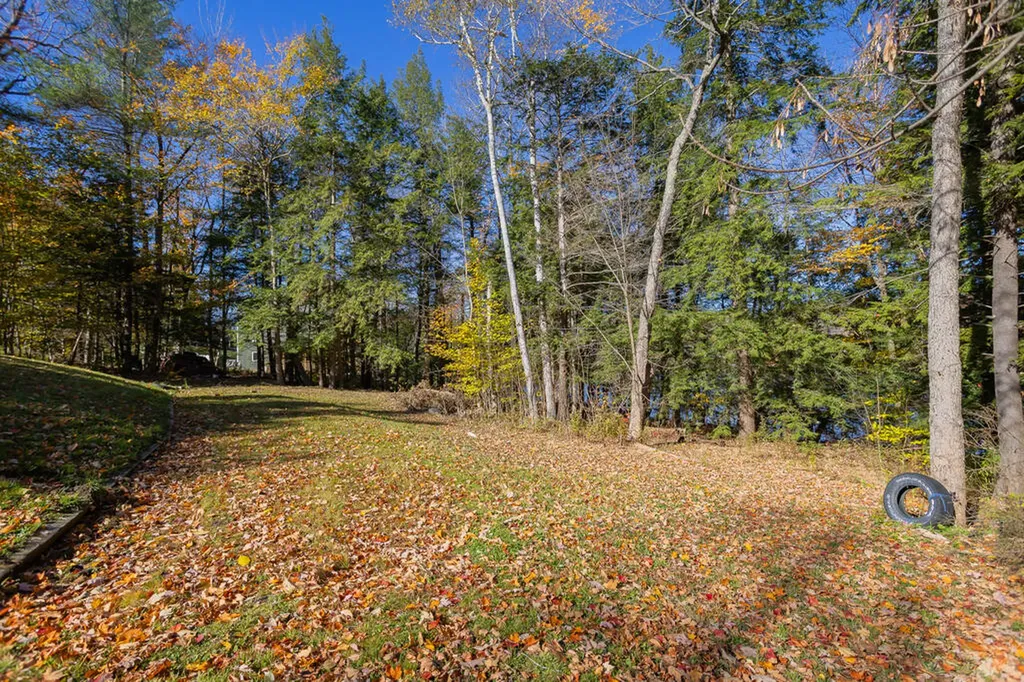 325 Us Route 2 W Wilton ME 04294